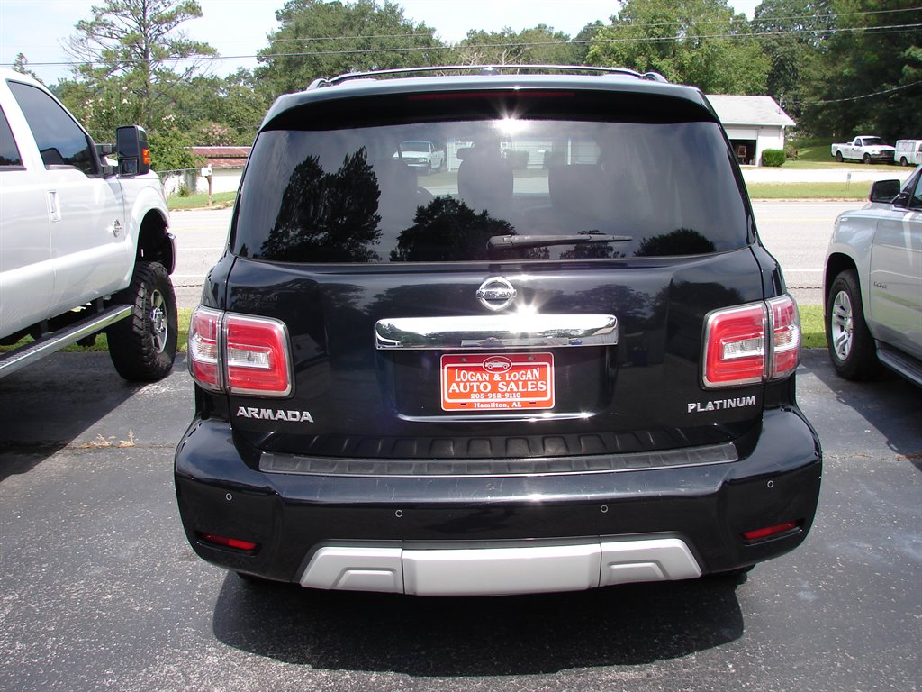 2017 Nissan Armada Platinum photo 5