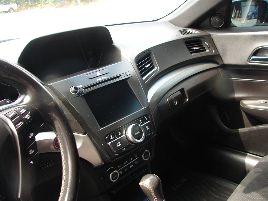 2016 Acura ILX Premium A-Spec photo 8