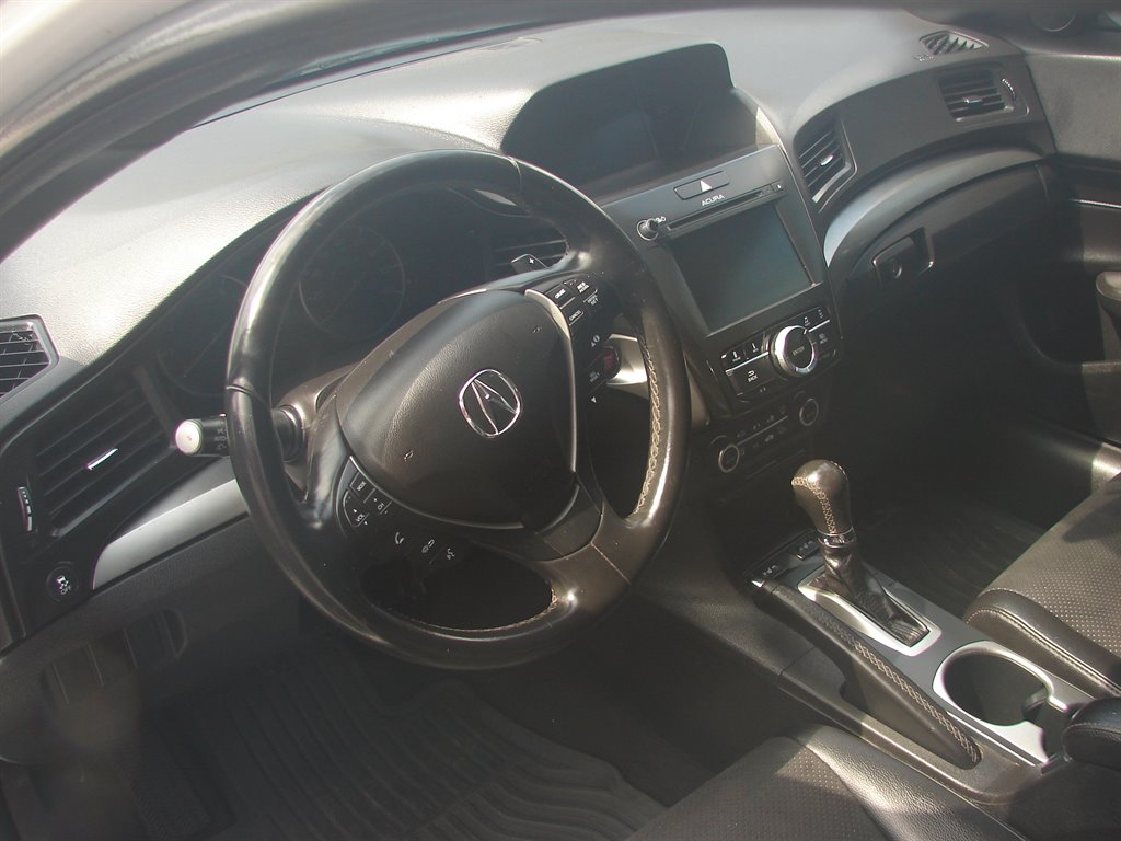 2016 Acura ILX Premium A-Spec photo 6