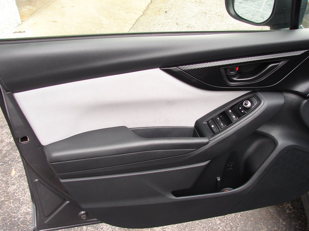 2020 Subaru Crosstrek Premium photo 5