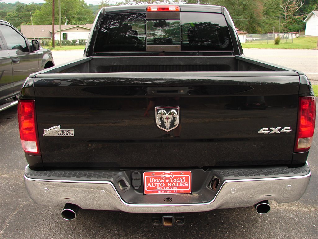 2017 Ram 1500 SLT photo 5