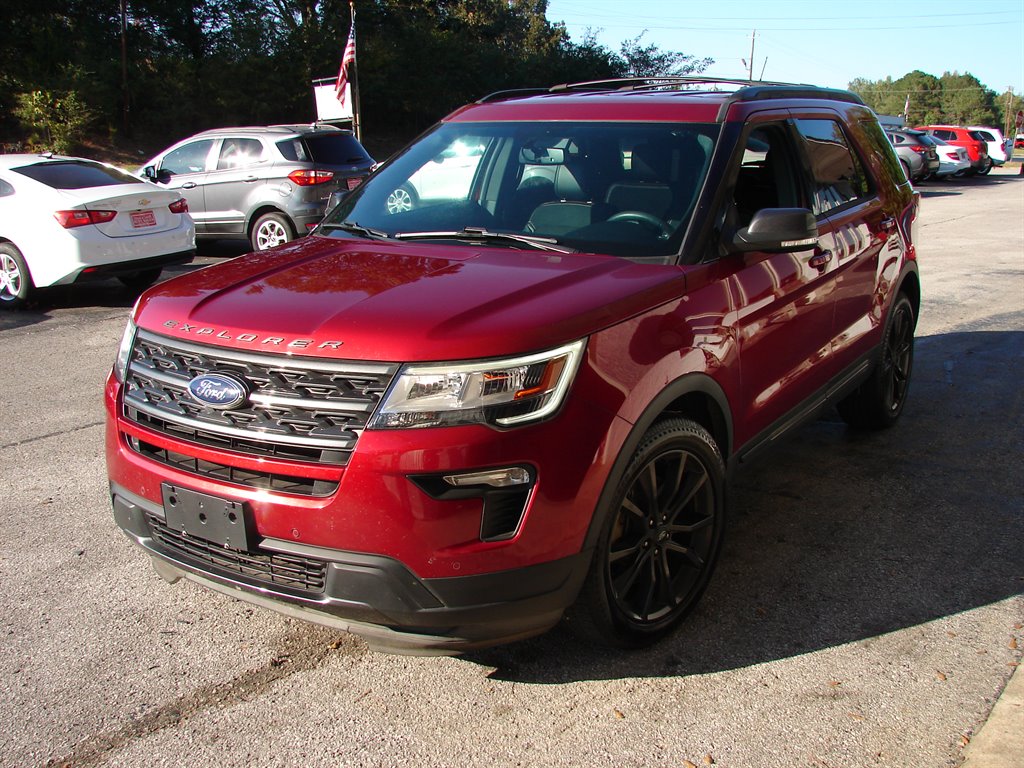 2018 Ford Explorer XLT's photo